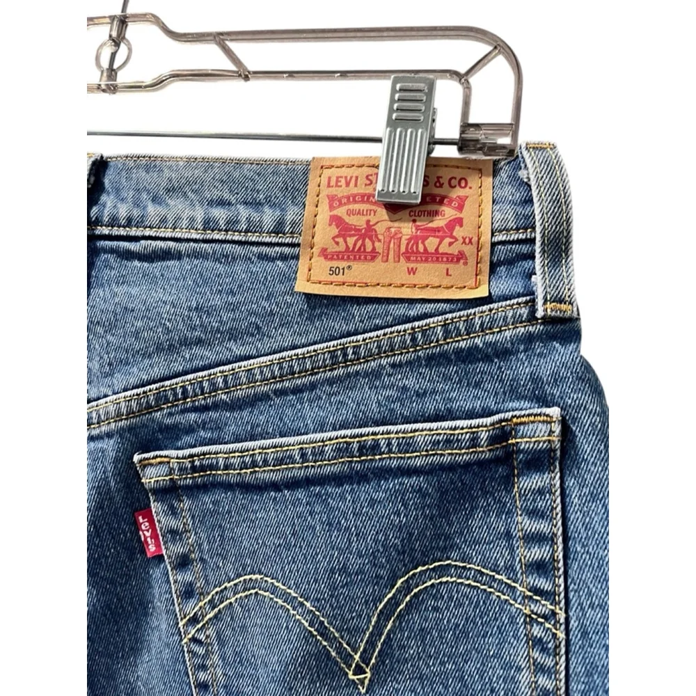 Levi Strauss 501 NWOT Cutoff Denim Jeans Shorts Size 28 Wash Casual Blue Summer